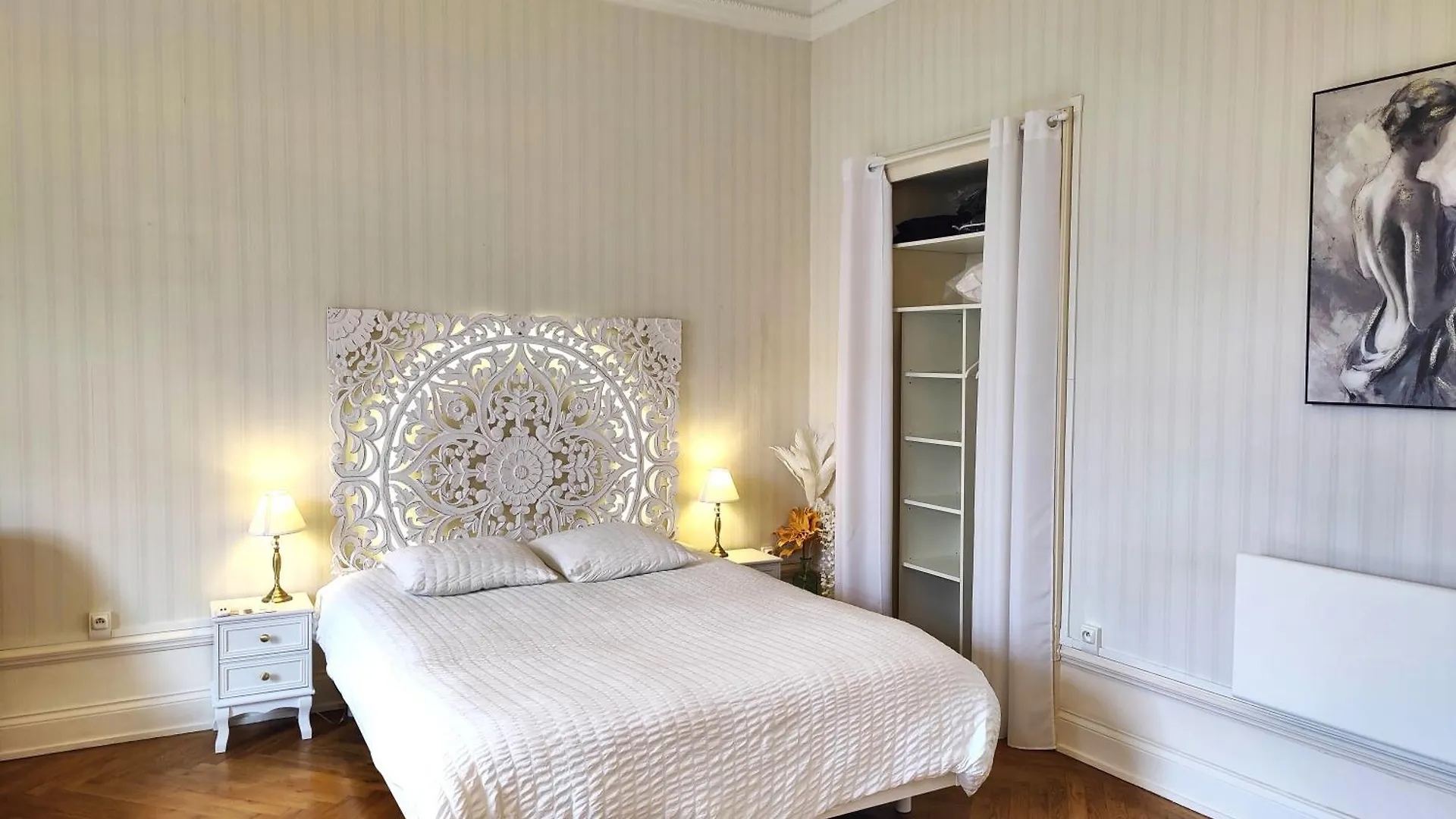 艾克斯莱班Grand Studio 38M2 Dans Ancien Palace Avec Piscine Et Place De Parking Privee公寓 法国